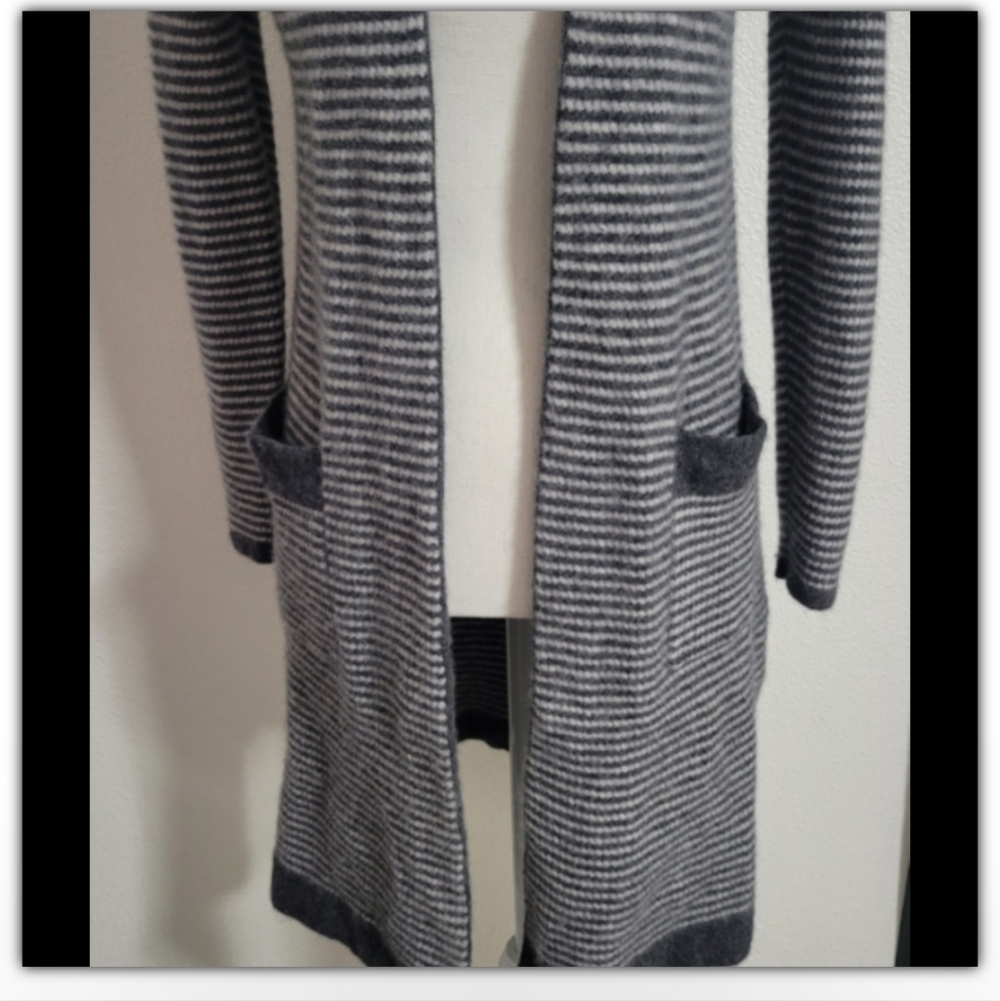 The Cashmere project sweater 100% Cashmere long open cardigan with pockets - Picture 3 of 9